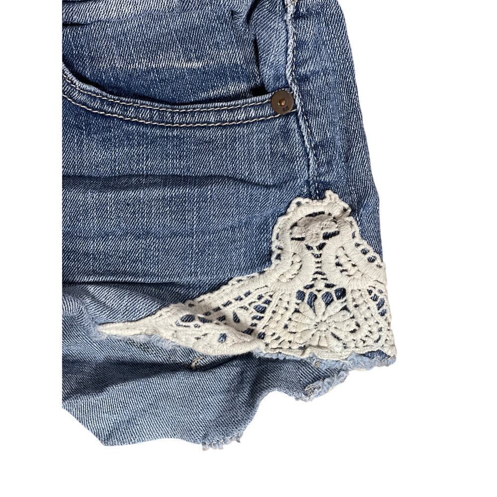 Mossimo High Rise Lace Crochet Side Denim Jean Shorts Women's Size 00 - Picture 4 of 6
